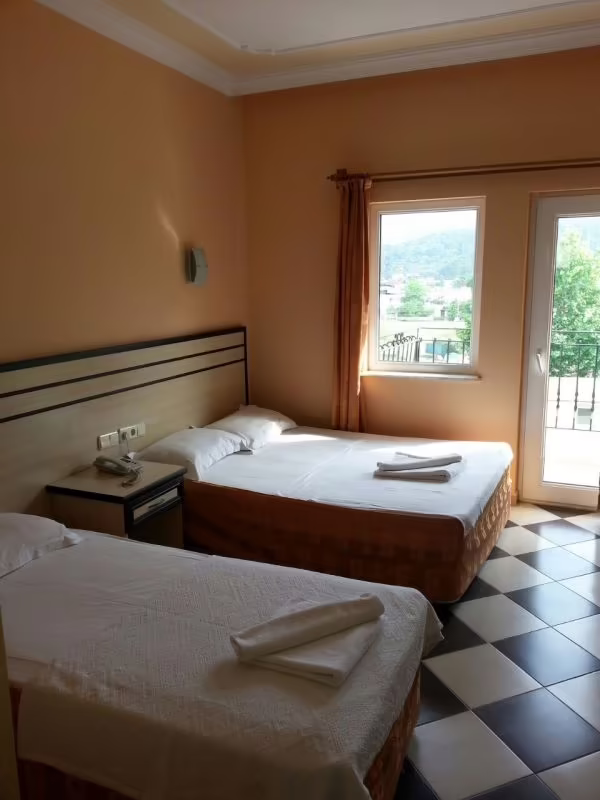 SANTANA HOTEL