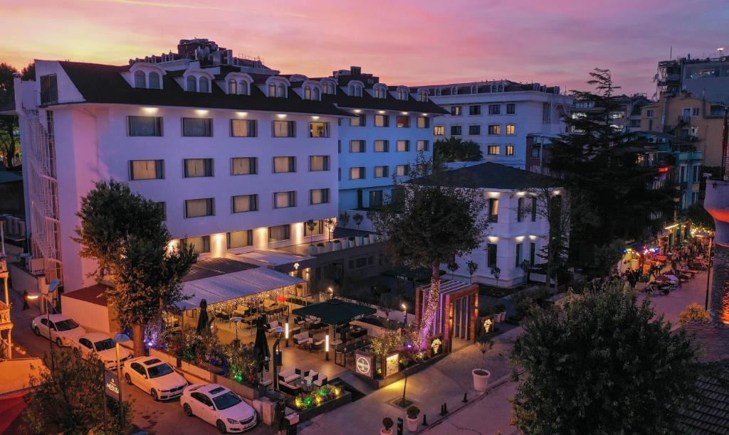 VOGUE HOTEL SUPREME ISTANBUL