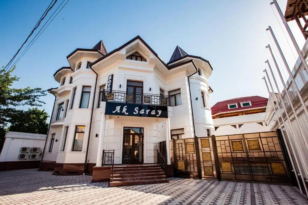 AK SARAY