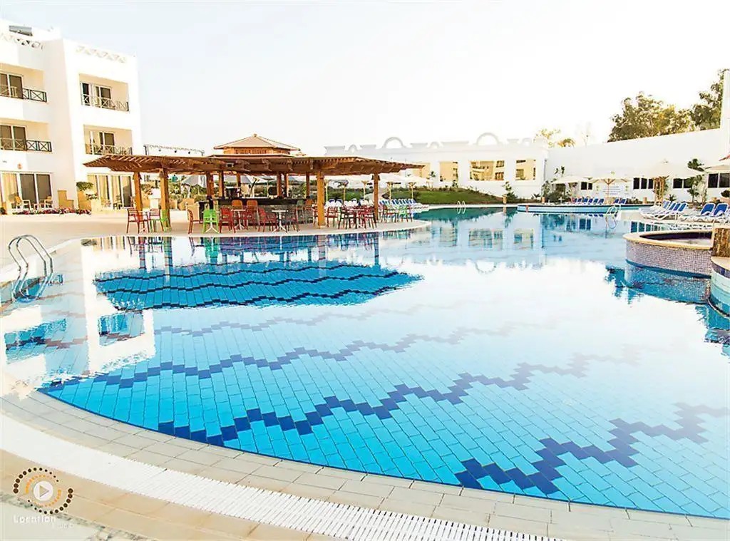 OLD VIC SHARM