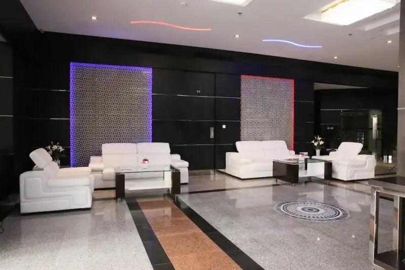 ROYAL PHOENICIA