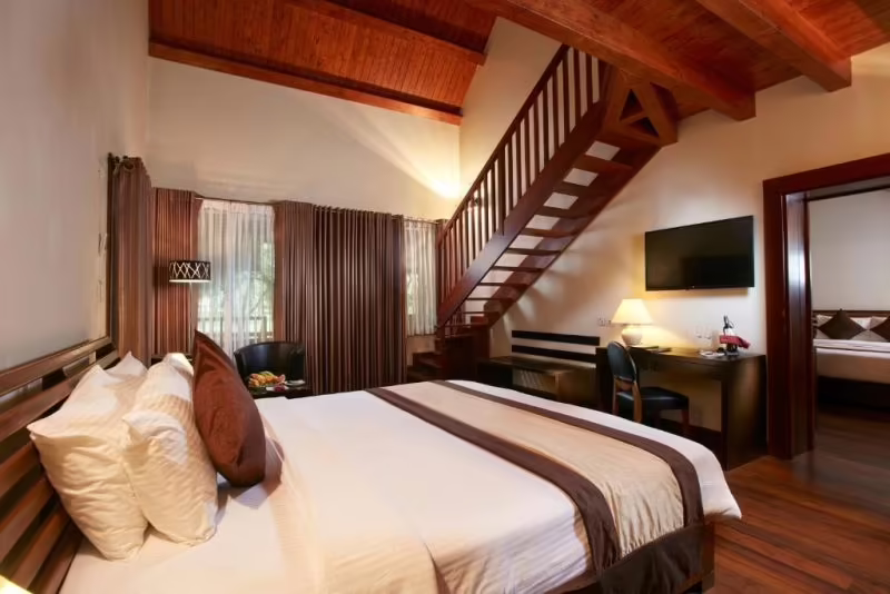 OCCIDENTAL PARADISE DAMBULLA