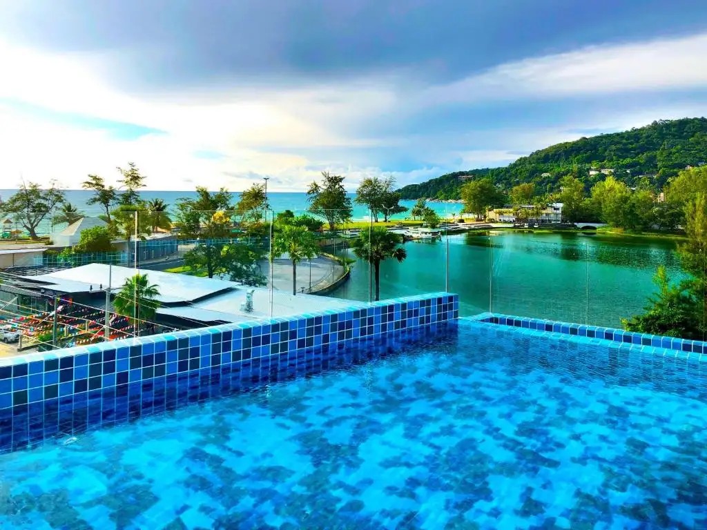 PHOENIX HOTEL KARON BEACH