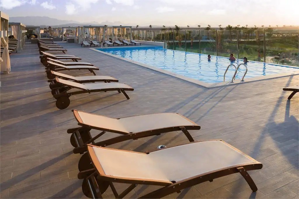 JAZ AQUAVIVA MAKADI BAY 