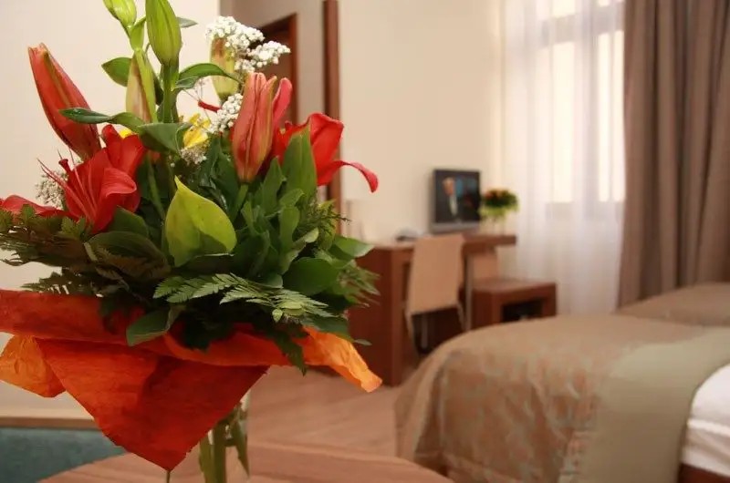 THE THREE CORNERS HOTEL BRISTOL