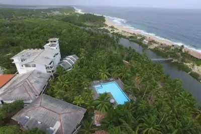 LAGOON PARADISE BEACH RESORT