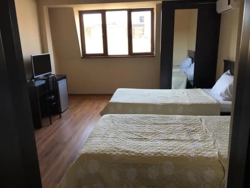 RIVA HOTEL