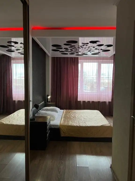 NOTTE PLACE HOTEL