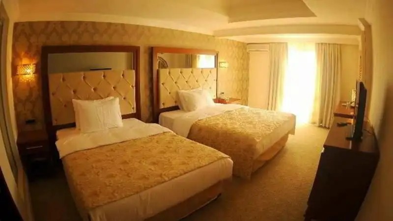 ASIA ROYAL SUITE