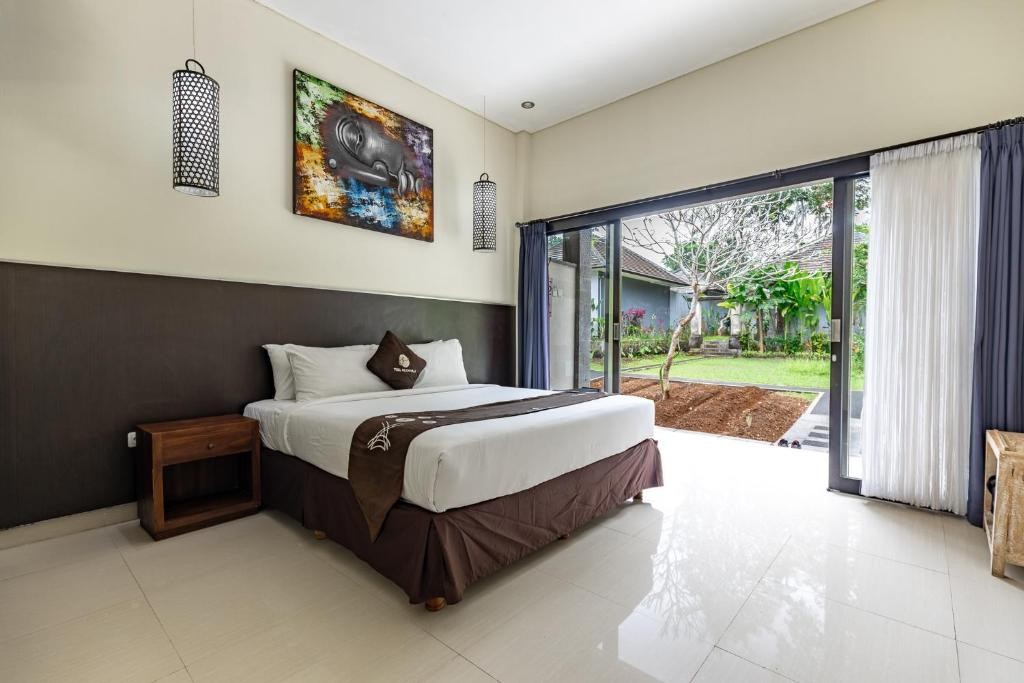 FULL MOON VILLA