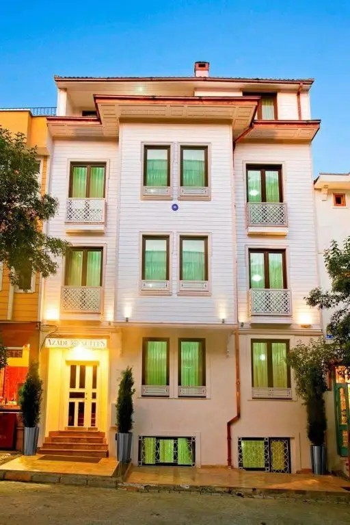 AZADE SUITES HOTEL