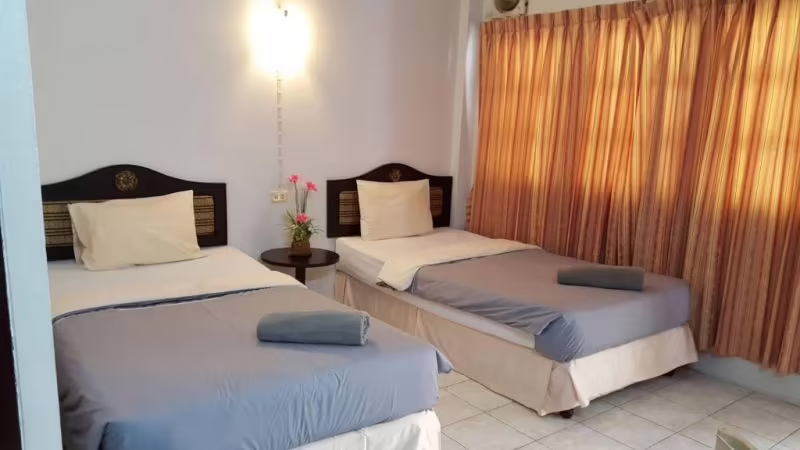 B&B PATONG BEACH HOUSE