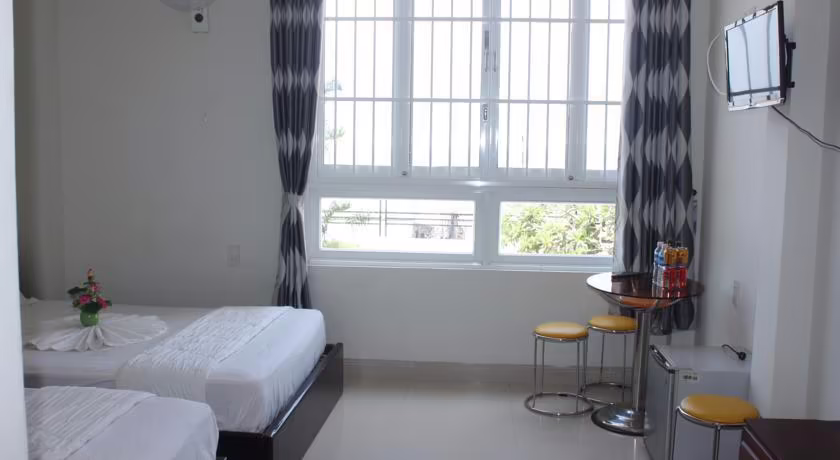 MINH HUNG HOTEL