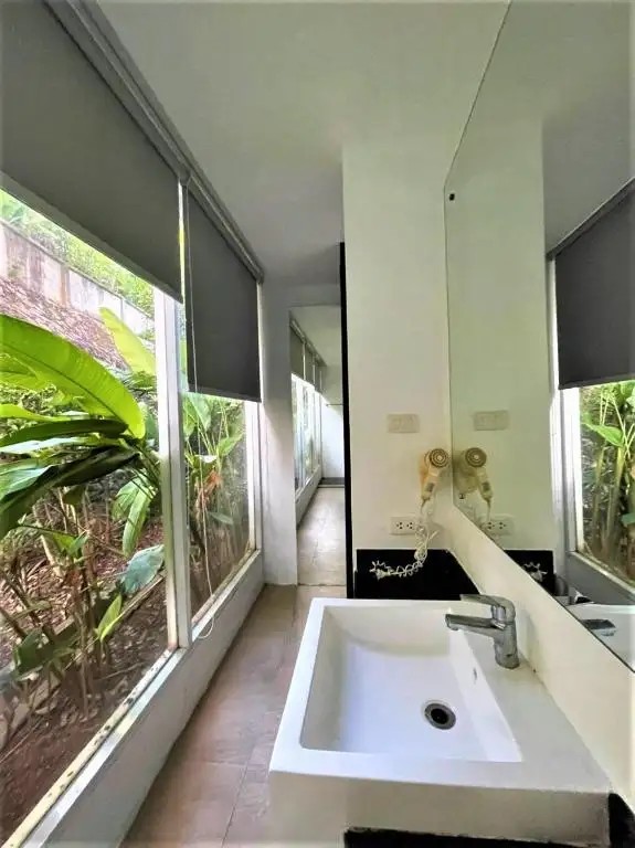 LAE LAY SUITES RESORT