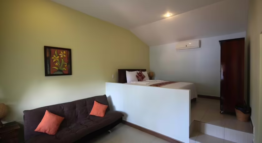 XIN CHAO HOTEL