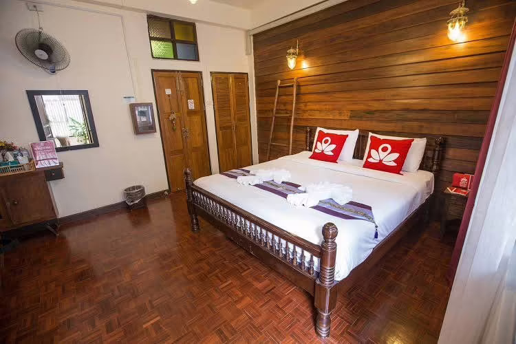 RUSTIC GUESTHOUSE