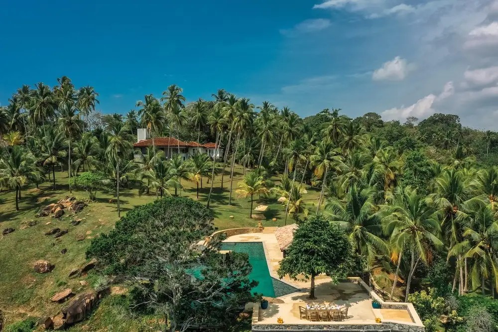 LUXURY VILLA 7