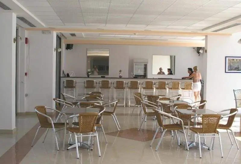 OLGA'S PARADISE