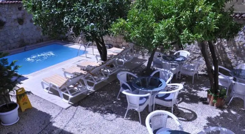 KALEICI HOTEL & PENSION