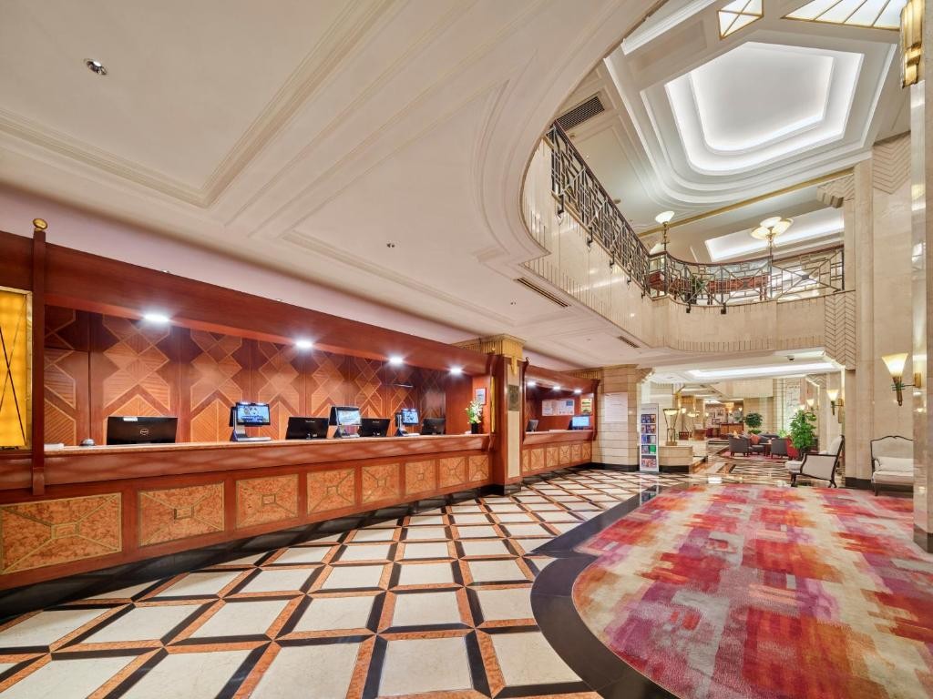 JIN JIANG PARK HOTEL (EX.PARK HOTEL SHANGHAI)