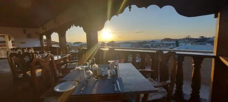 HORIZON PALACE