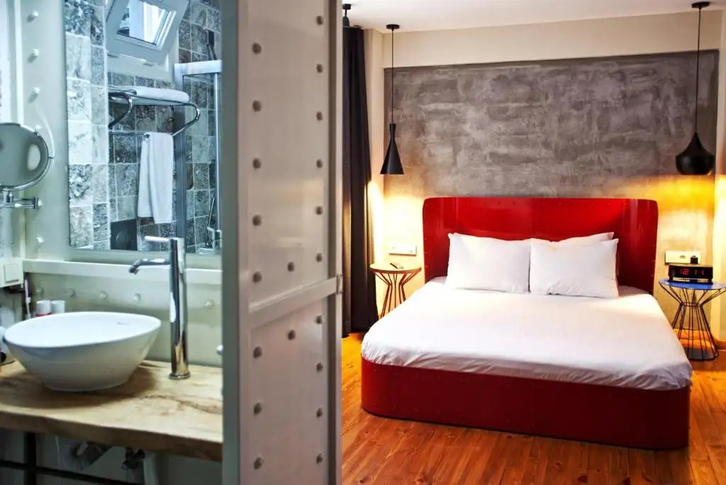 SUB KARAKOY HOTEL