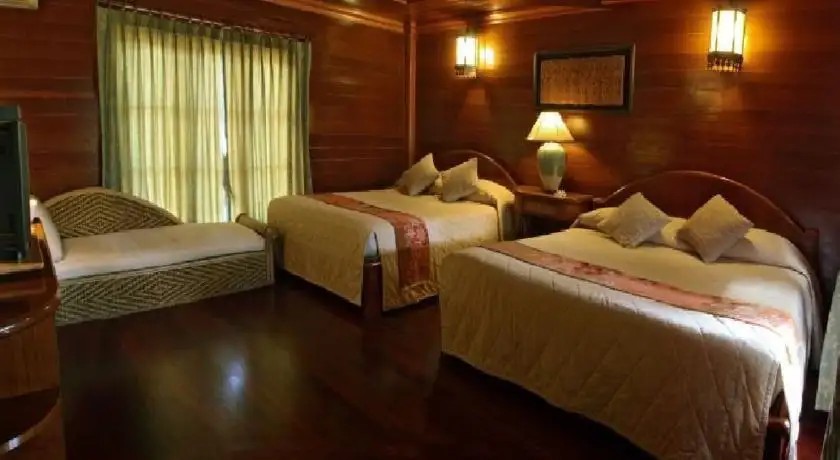 NAITHON BEACH RESORT