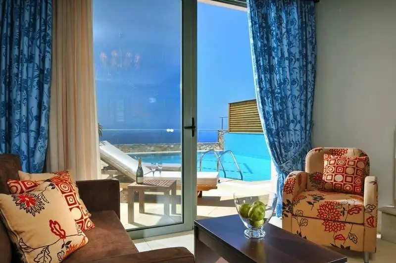 ROYAL HEIGHTS RESORT