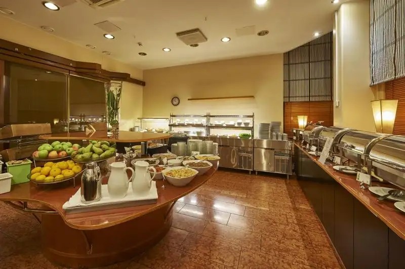 HOLIDAY INN HELSINKI VANTAA AIRPORT