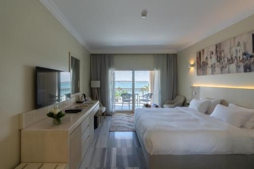 family suite sea view