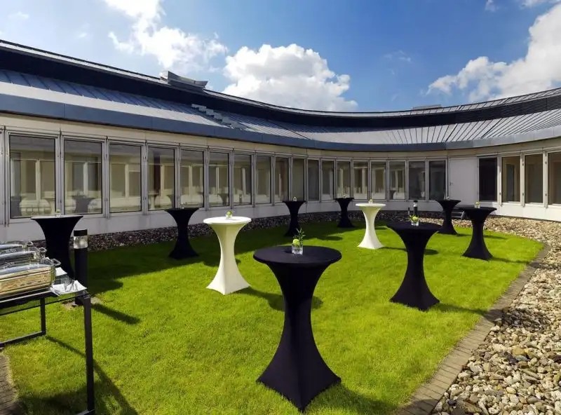 SHERATON DUSSELDORF AIRPORT