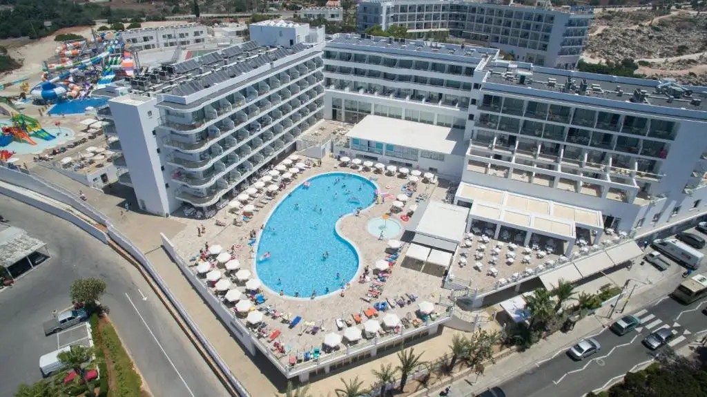 TOFINIS HOTEL