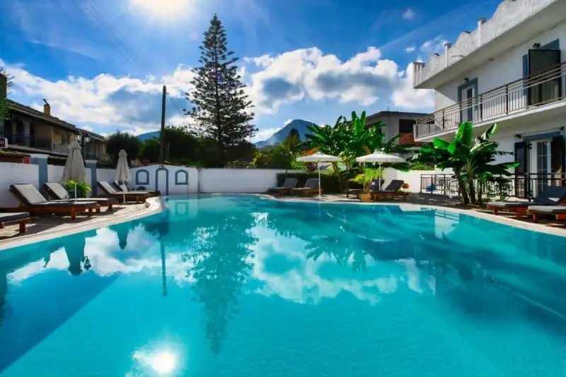 AQUARIUS BEACH ECO HOTEL