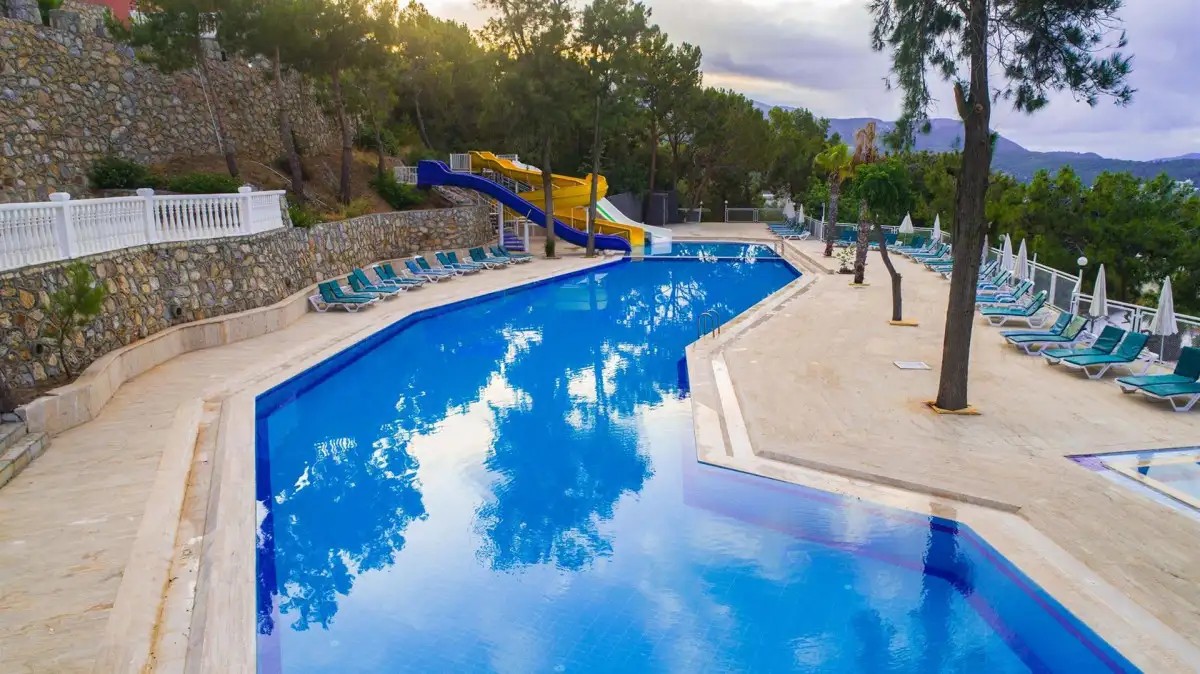 SENZA GARDEN HOLIDAY CLUB (EX. LARISSA HILL BEACH)