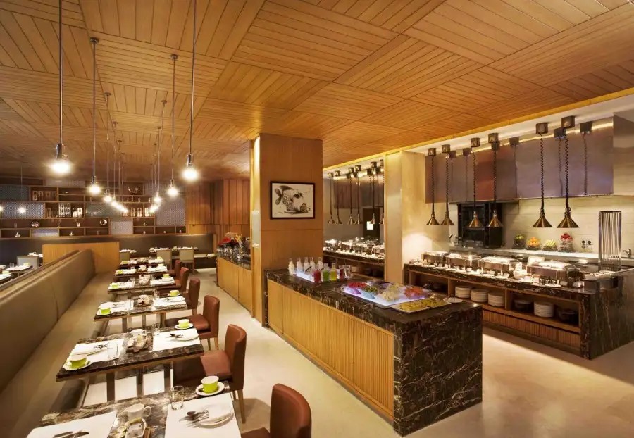 HOLIDAY INN NEW DELHI MAYUR VIHAR NOIDA (EX. HILTON)