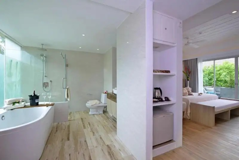 TWIN LOTUS KOH LANTA