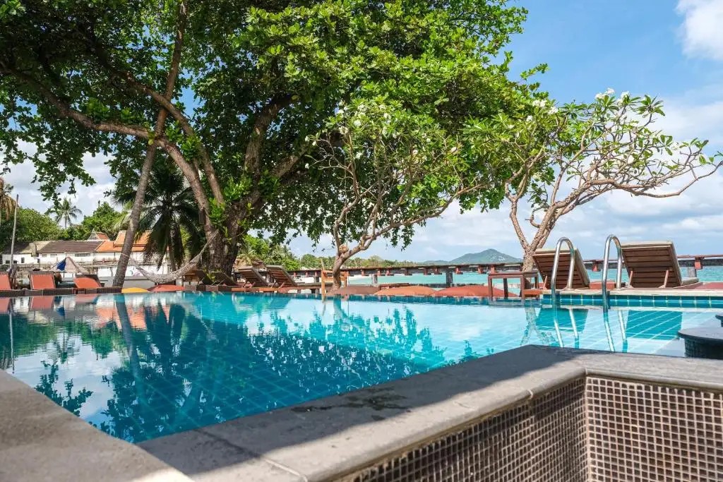 BHUNDHARI CHAWENG BEACH RESORT
