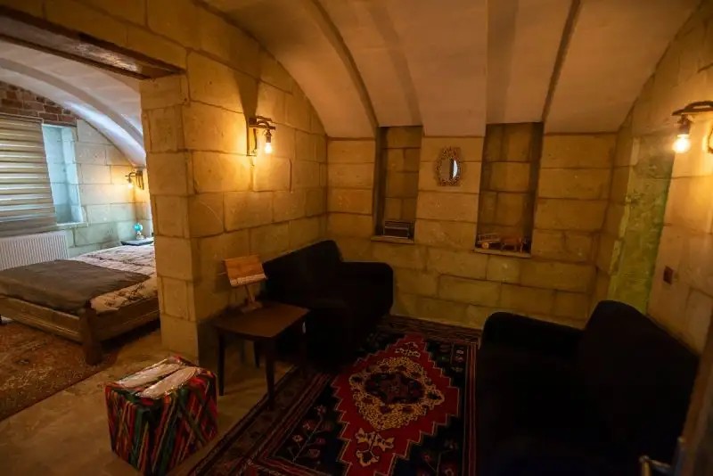 THE CAVE HOUSE