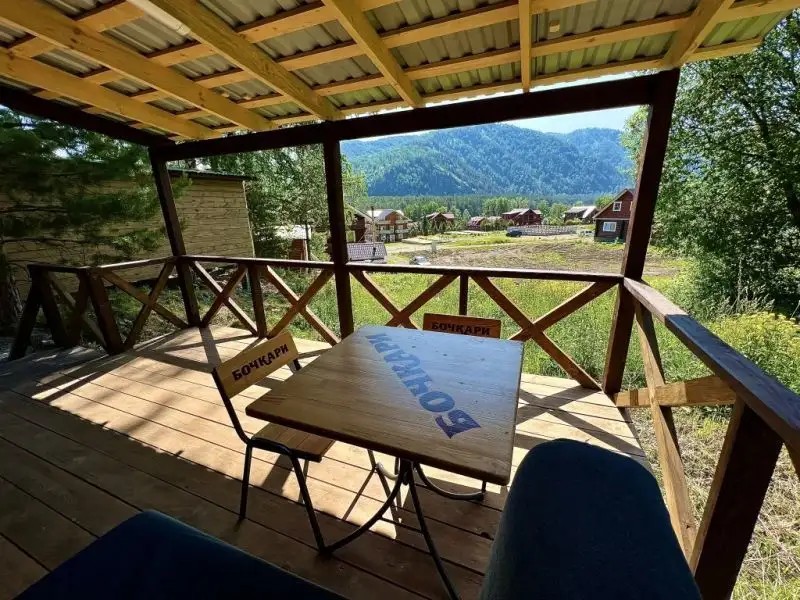 КРАСНЫЙ КАМЕНЬ