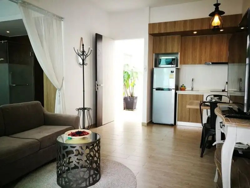 TROPICANA POOL VILLA