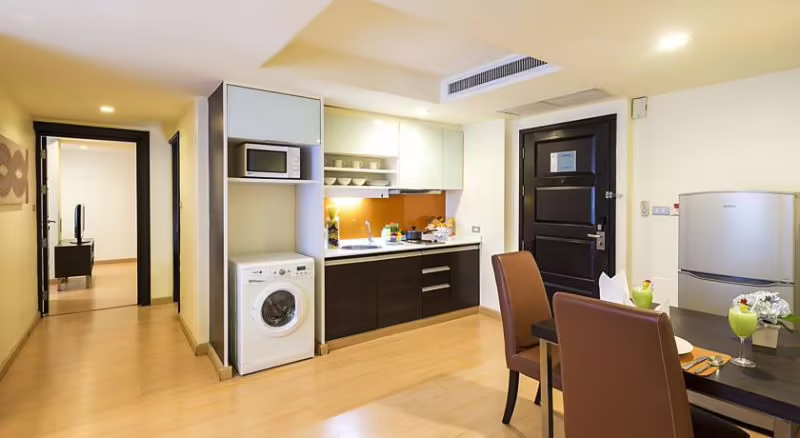 ASPEN SUITES