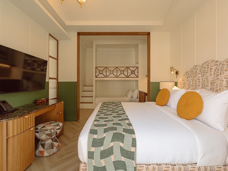 family lagoon villa
