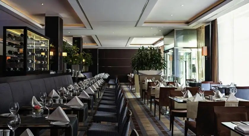 PULLMAN DRESDEN NEWA