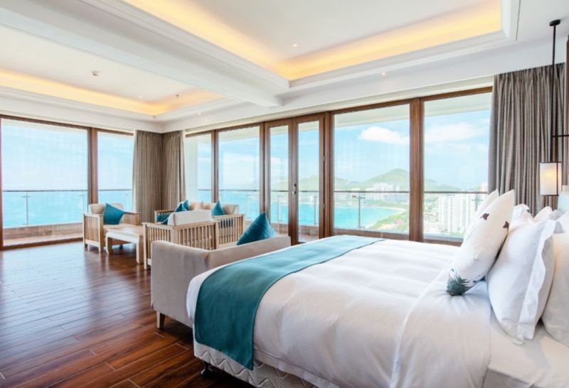 270 degree ocean view suite