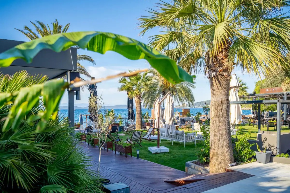 MOYO LUXURY HOTEL BOUTIQUE
