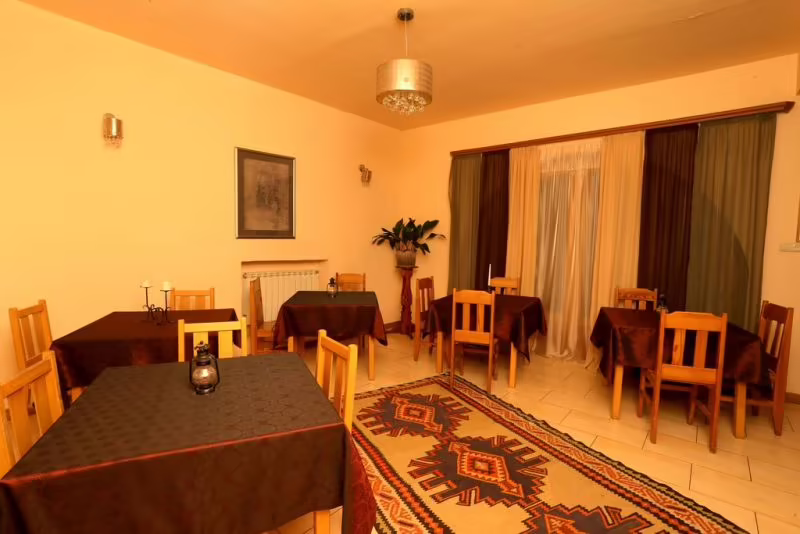 DARAVAND GUEST HOUSE