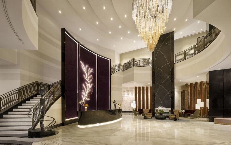 THE RITZ-CARLTON
