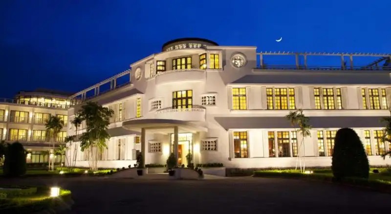AZERAI LA RESIDENCE HUE