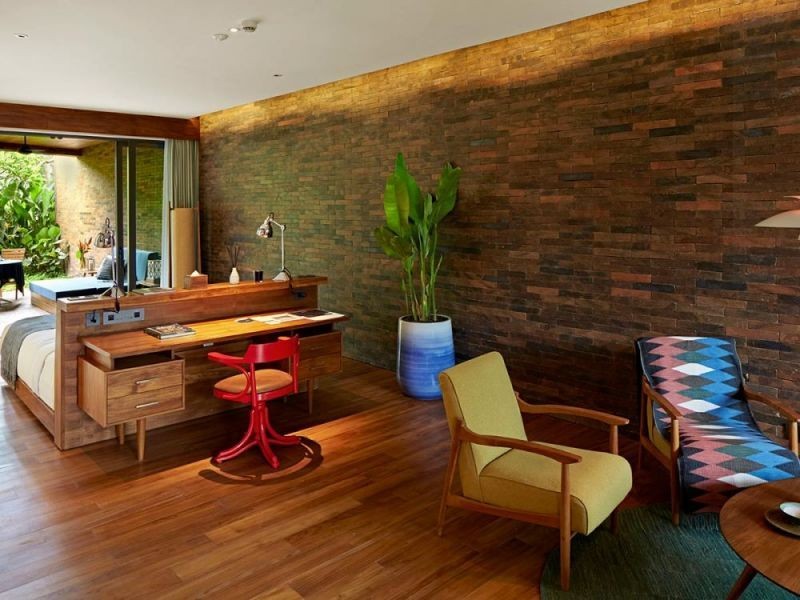 pool suite