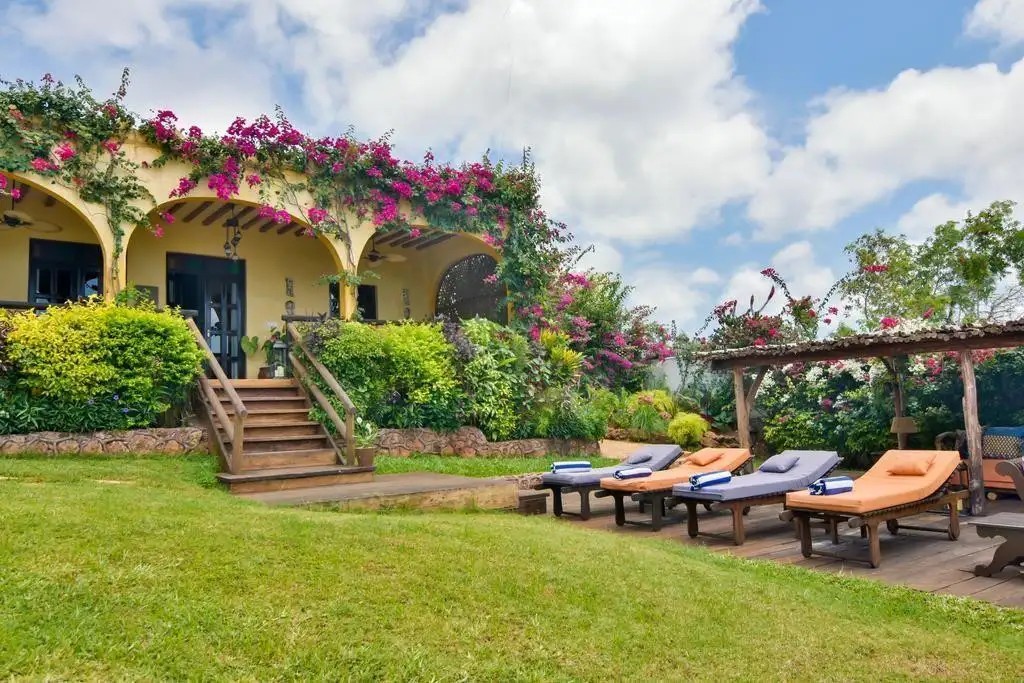 KIDOTI VILLAS